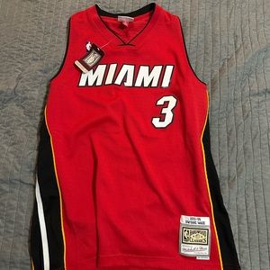 men’s legit NBA Mitchell & and Ness Dwayne Wade Jersey Large NEW